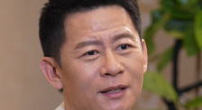 日韩午夜小视频